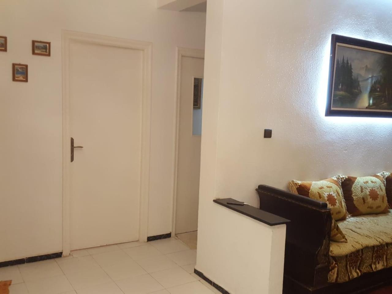 Apartment Familial En Face Le Stade Ibn Batouta *