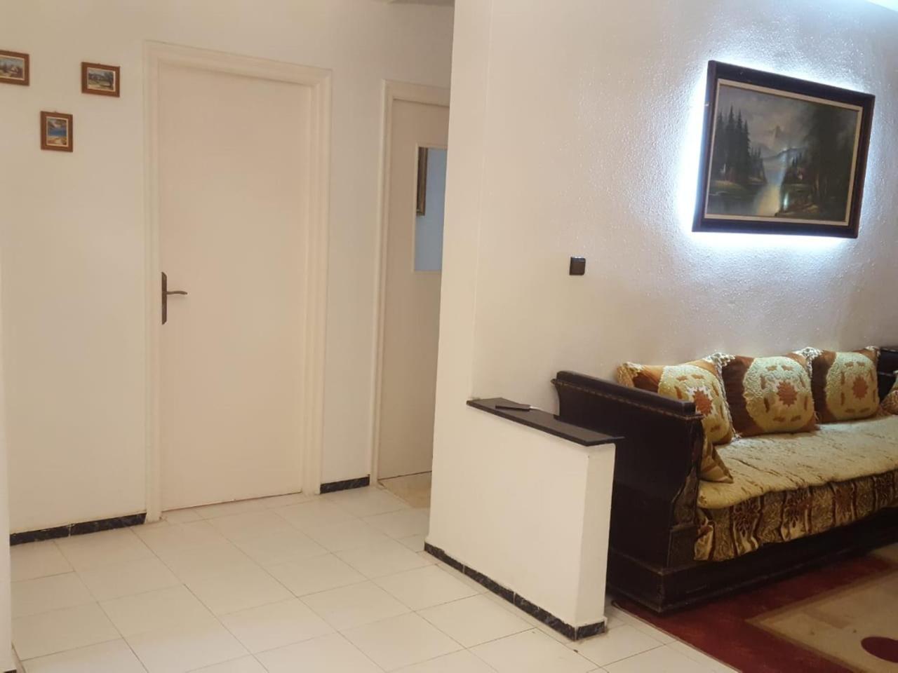 Familial En Face Le Stade Ibn Batouta Apartment *